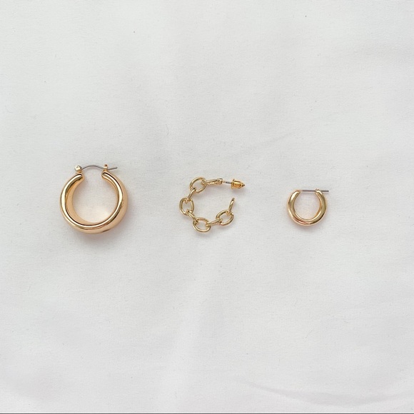 NEW | teardrop huggie hoops - Picture 3 of 3